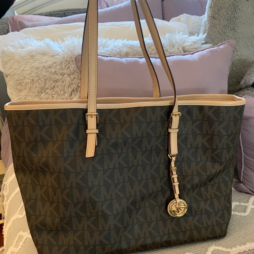 Michael Kors Jet Set Bag- NEVER USED!